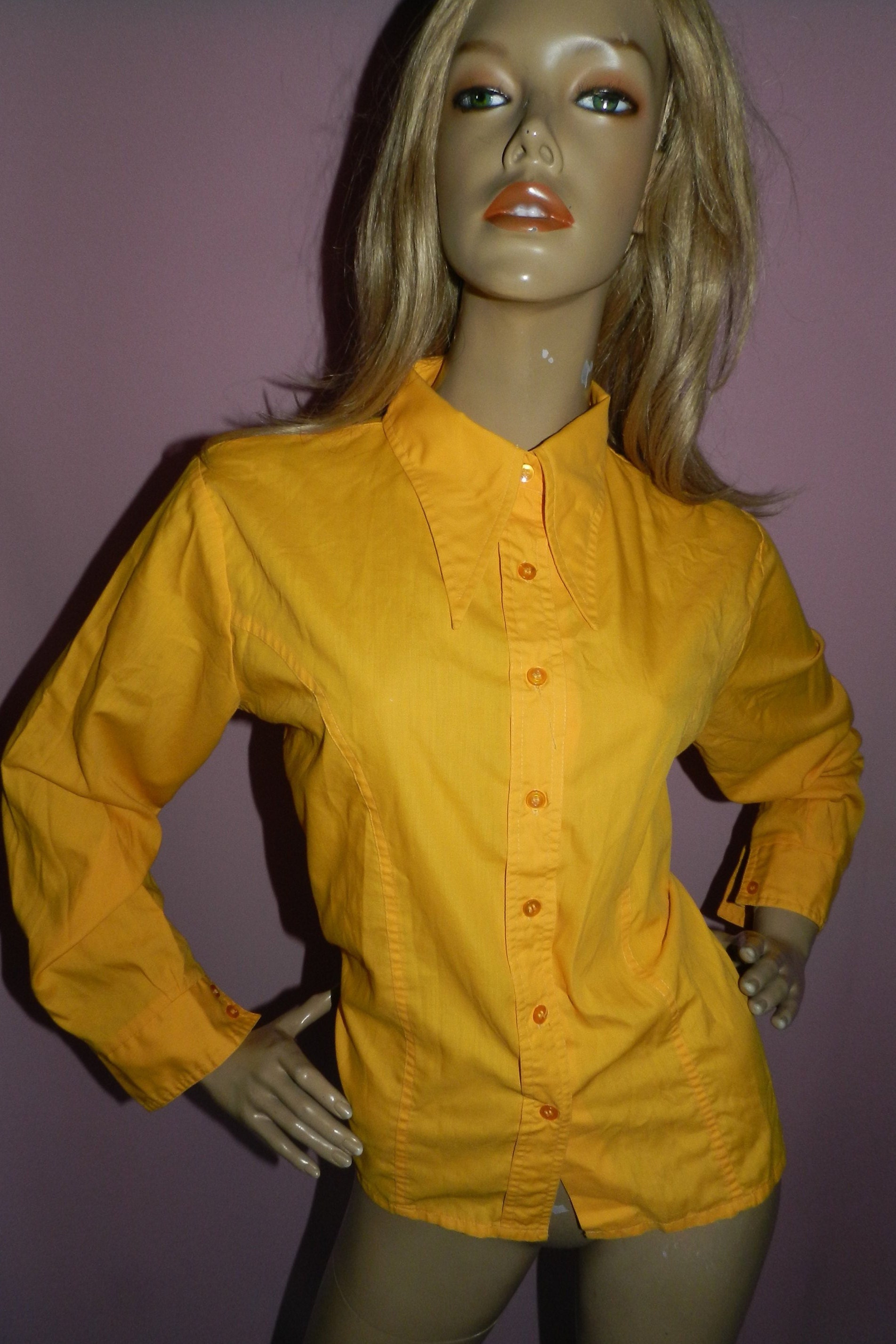 Vintage 70s Bright Sunshine yellow DAGGER collar shirt blouse 1618 L