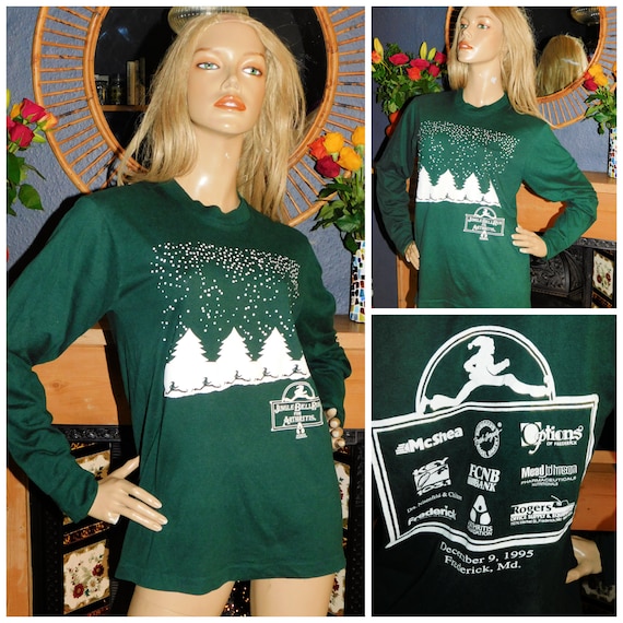 Vintage 90s Soft SINGLE STITCH 50 50 Green CHRISTMAS Print T Shirt S M 1990s Unisex Graphic Jingle Bell Run 1995