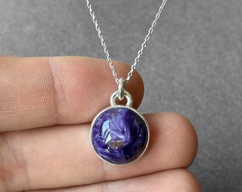 Joli collier en argent charoite violet, pendentif charoite de Sibérie naturelle, pierre de l'harmonie et du bonheur, cadeau en pierre charoite pour elle et lui