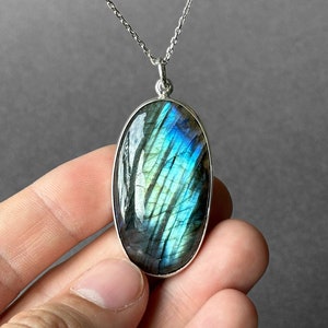 Natural Blue Green Labradorite Stone Silver Necklace, Gorgeous Labradorite Silver Pendant, Skin Touch Design, Labradorite Stone Men Necklace