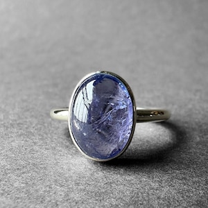 Anel de prata elegante com pedra tanzanita natural, anel de tanzanita genuíno tamanho 7, cor azul vívida, design ousado e sólido, presente para sua mãe