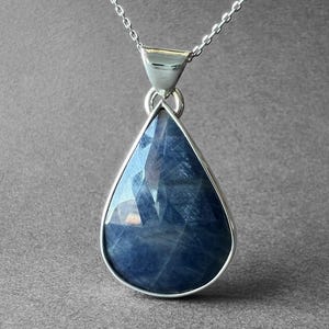 Natural Blue Sapphire Crystal Silver Necklace, Gray and Blue Sapphire Stone Pendant, Unheated Sapphire Stone, Blue Sapphire Men Necklace