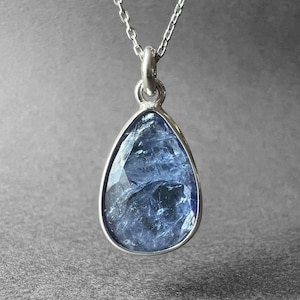 Natural Cute Tanzanite Silver Necklace, Tanzanite Stone Pendant, Elegant Design, Special Piece, Tanzanite Men Jewelry, Gift for Her