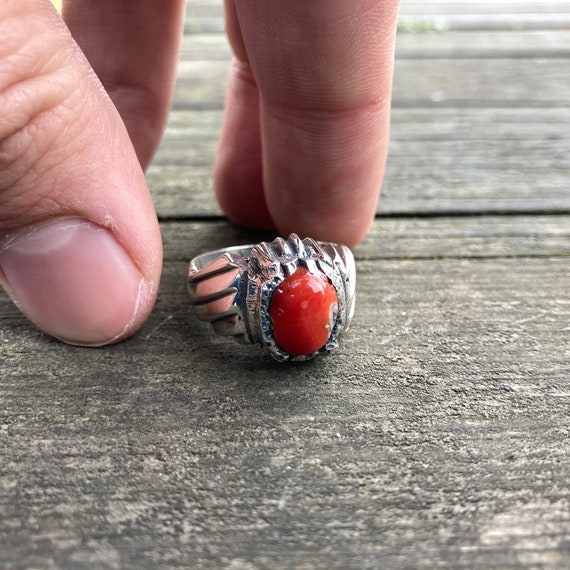 Oval Red Coral Gold Ring (Design AC16) | GemPundit