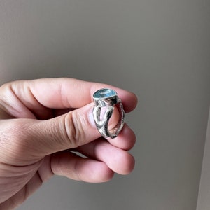 Fantastisk silverring med naturlig akvamarinsten, blå beryll-akvamarinring storlek 7, fars speciella samlingsstycke, antikens romersk konstdesign bild 10