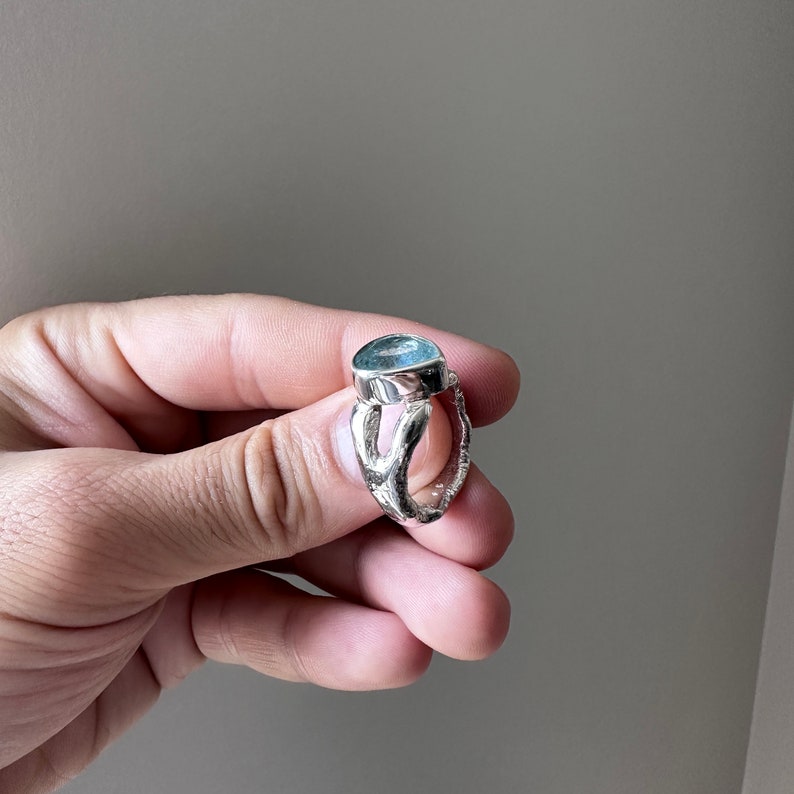 Fantastisk silverring med naturlig akvamarinsten, blå beryll-akvamarinring storlek 7, fars speciella samlingsstycke, antikens romersk konstdesign bild 10