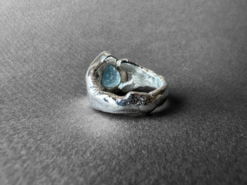 Fantastisk silverring med naturlig akvamarinsten, blå beryll-akvamarinring storlek 7, fars speciella samlingsstycke, antikens romersk konstdesign bild 5