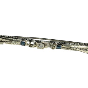 Art Deco 18 Karat White Gold Diamond & Sapphire Filigree Bar Pin Brooch