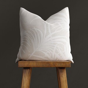 Karoo Palm Leaf Cloud Pattern on Pillow Cover