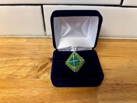 Statement cocktail pyramid ring - image 4