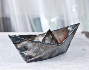 Metal barco origami soldado, forjado hierro arte metal velero escultura acero objeto arte velero metal pisapapeles regalo cumpleaños navidad