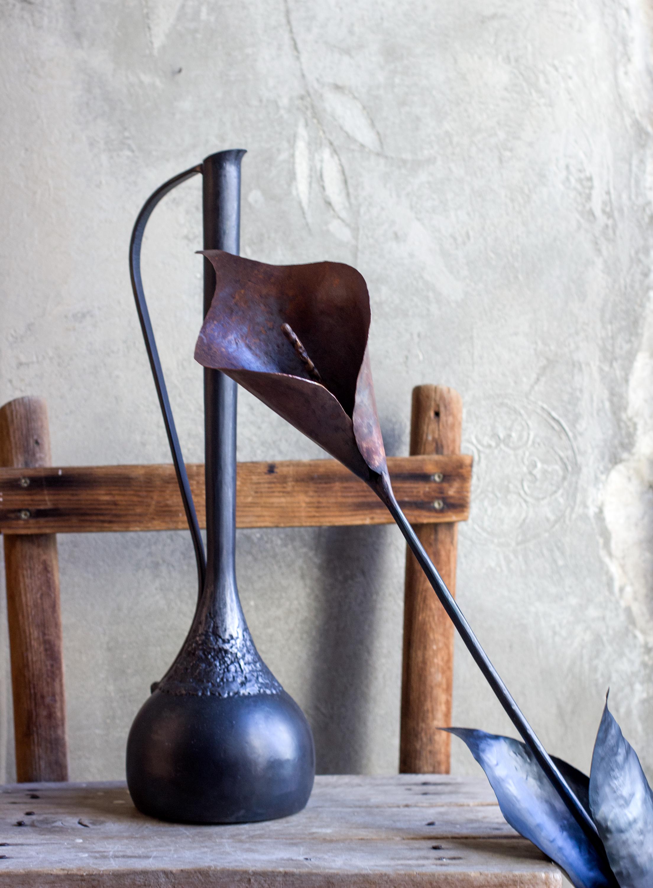 金属製彫刻装飾花瓶 金属製彫刻装飾花瓶 金属製彫刻装飾花瓶 素晴らしい金属製の花の彫刻