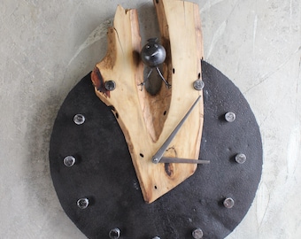 Cuckoo clock, design bird clock from metal and wood by The Steel Style Things