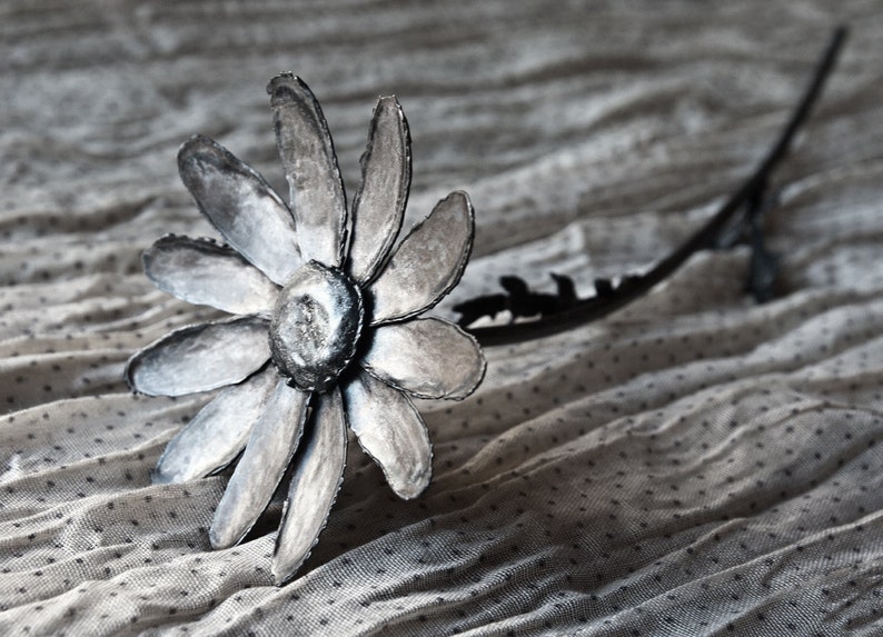 Daisy metal flower iron daisy unusual gift steel Etsy