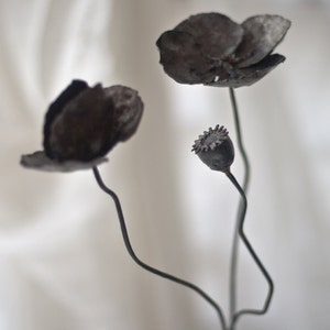 Stunning metal sculpture Poppy bouquet, whimsical metal flowers, steel art by The Steel Style Things, ideal gift for 6th iron anniversary