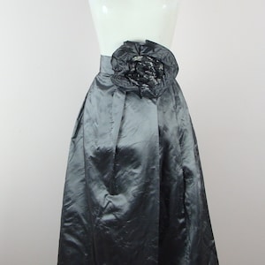 Vintage Party Skirt 80s does 50s House of Bianchi Fit and Flare Wrap Skirt Large Flower Oversized Lace Detail Full Skirt Cocktail Layering