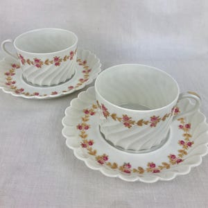 Vintage Haviland Limoges Plaisance Flat Cups and Saucers Set of 2 Pink Roses Gold Leaf Swirl White Porcelain French Tea Coffee Cup Dainty