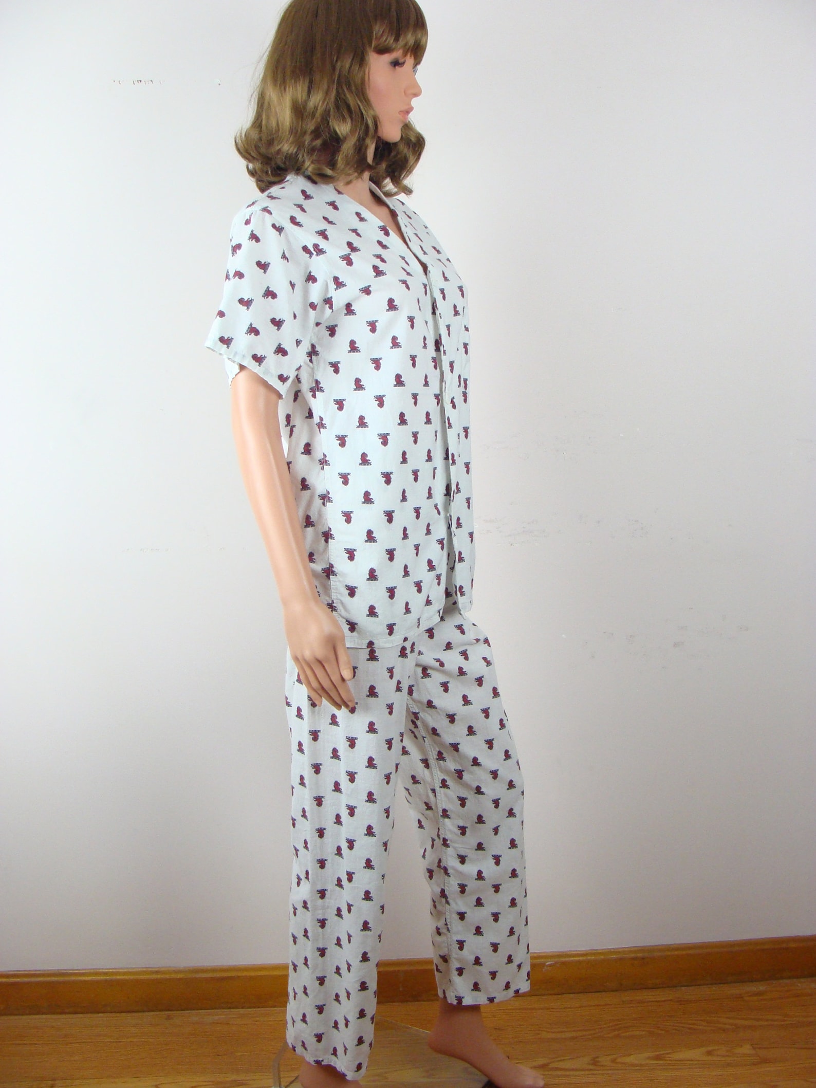 Vintage Pajama Set 60s Pennleigh Printed Pajamas V Neck Button Down ...