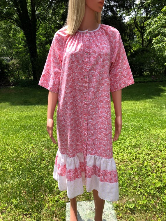 old fashioned house dress 40s/50s Cotton House Dress Better Dresses Vintage