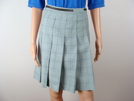Light blue plaid pleated skirt top
