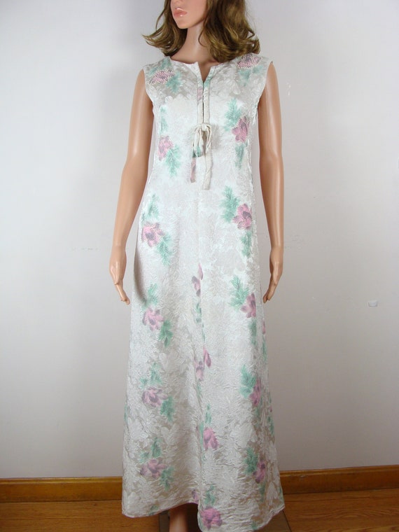 Vintage Brocade Dress 60s Sleeveless Gown Jacquard