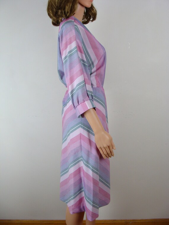 Vintage Chevron Striped Dress 70s Pastel Dolman S… - image 5