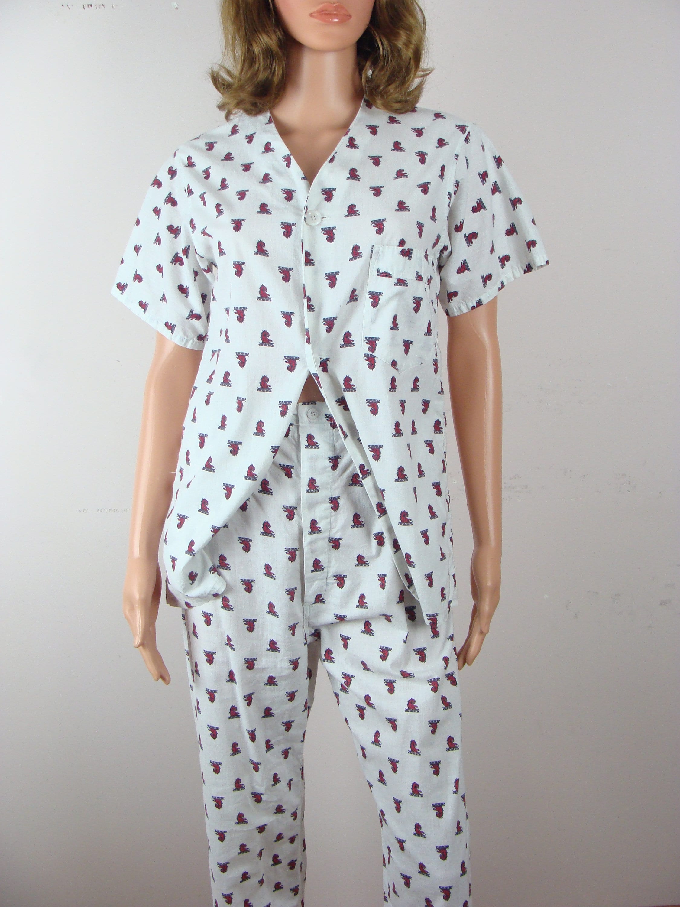 Vintage Pajama Set 60s Pennleigh Printed Pajamas V Neck Vintage Pajama Set 60s Pennleigh Printed Pajamas V Neck