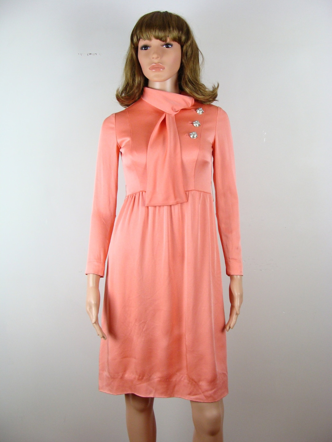 1940年代 salmon pink dress Vintage 1940s Salmon Pink and White Eyelet Dress (B-34