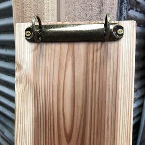 Portapapeles de madera natural con pinza para carpeta de dos anillas - Tableros para menús de restaurantes - Tableros para menús de madera natural