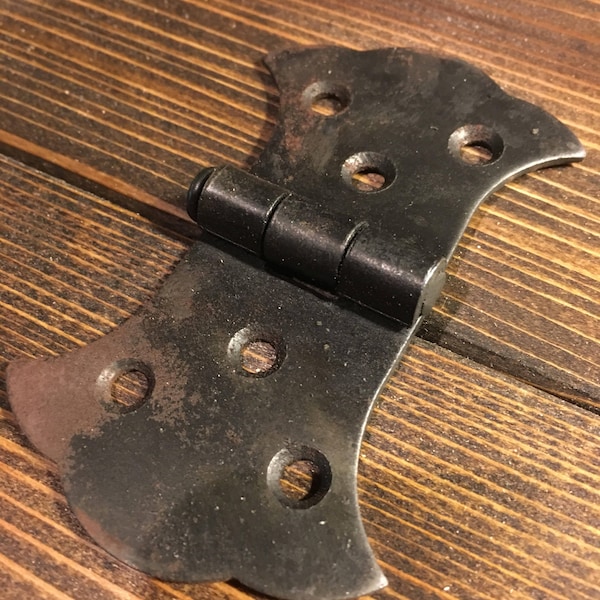 Antique Cast Iron Hinge - Antique Irons - Large Hinge - Black Cast  Iron Hinge - Cast Iron Hardware - Antique Cast Iron Hinge