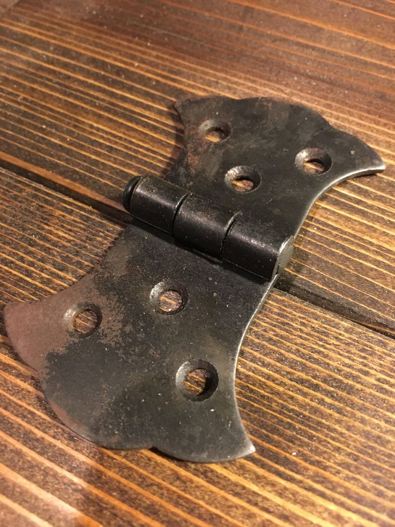 Antique Cast Iron Hinge - Antique Irons - Large Hinge - Black Cast  Iron Hinge - Cast Iron Hardware - Antique Cast Iron Hinge