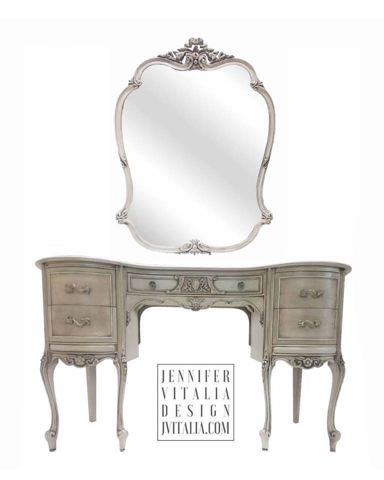 Vintage MakeUp Vanity Queen Anne French Antique Vanity Etsy