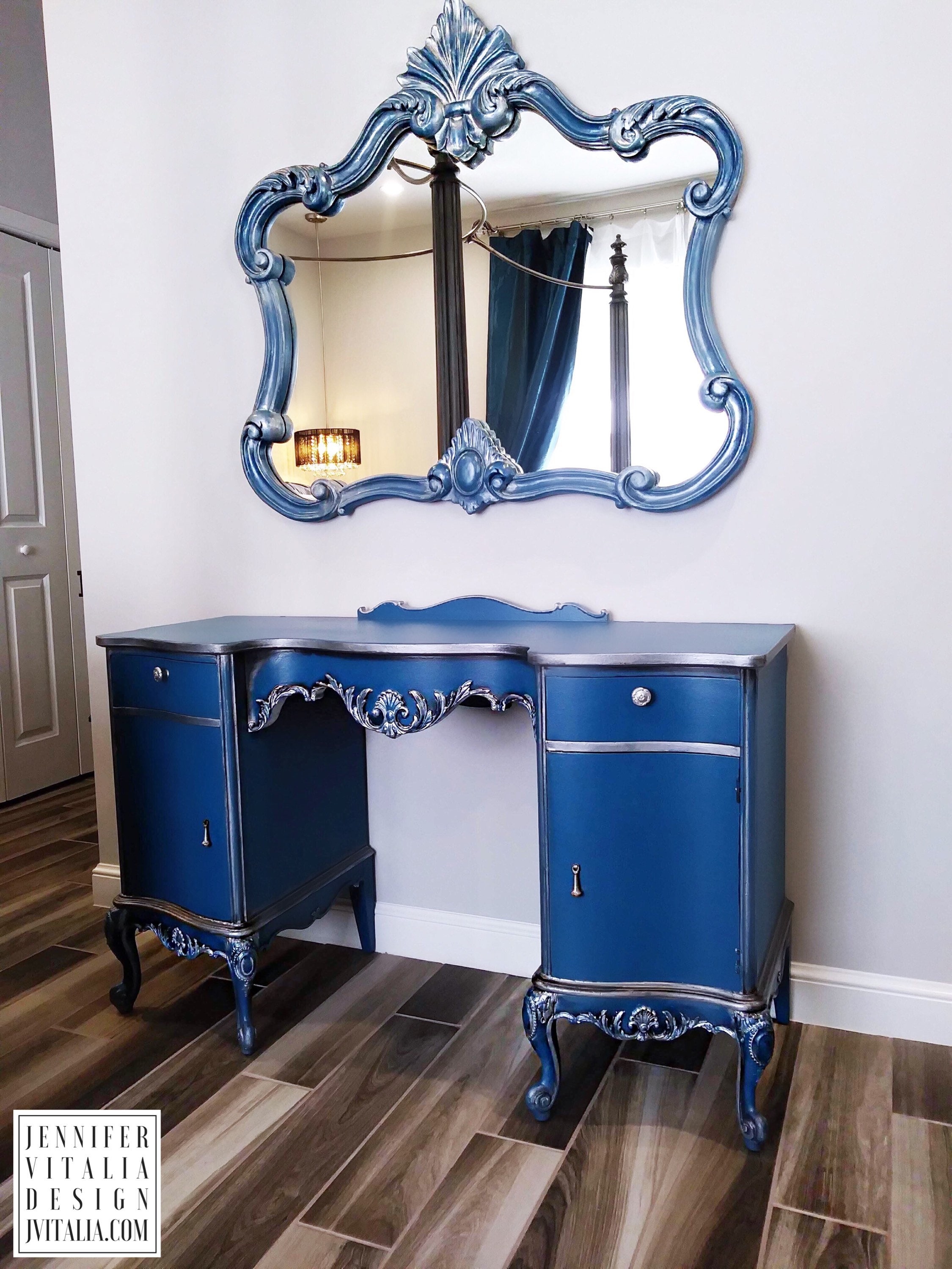 Vintage MakeUp Vanity Queen Anne French Antique Vanity Etsy