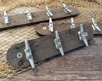 Barn Wood Wall Hook Rack - Distressed Rustic Wood - Reclaimed Style Ship Plank Coat Hooks - Driftwood Towel Hook Rack - Nautical Boat Cleats
