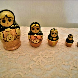 Vintage Russian Nesting Dolls Matryoshka Hand Painted Tea