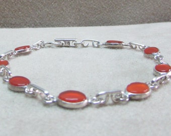 Delicate, CARNELIAN, Small stone, sterling silver bracelet