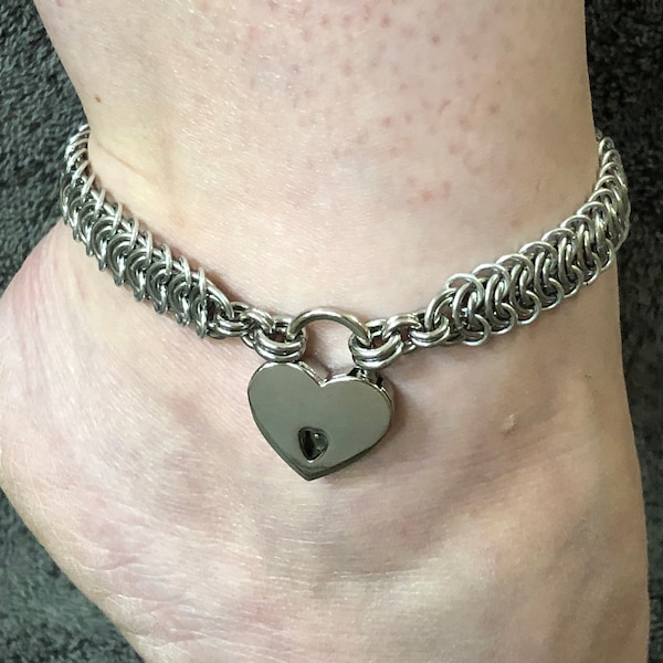 Locking Stainless Steel Vertebrae Anklet, Discreet Ankle Collar, 24/7 Wearable