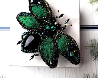Hand Embroidered Moth butterfly brooch pin for woman jacket, Beaded insect brooch pin for her, Emerald green bee brooch for evening dress