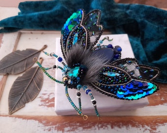 Beaded brooch pin, bug brooch pin, Beaded Cicada brooch, fly brooch pin Moon moth butterfly brooch, blue Agate  jewelry mother's day gift