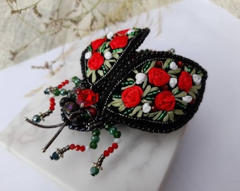 Embroidered May Bug Brooch pin, Floral insect Butterfly Art Brooch Pin, Mother&#39;s day gift, Mom gift from daughter, Teacher appreciation gift