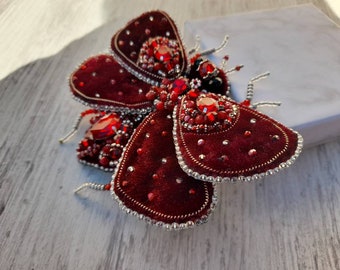 Moth Butterfly brooch for women Beaded brooch butterfly, Moth jewelry, Mother gift for her, Large bold brooch, Autumn gift, textile pin