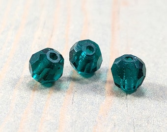 Lot of 31 Loose Czech Glass Dark Emerald Green 4mm Bicone Faceted Beads, Destash! Clearance Sale Beads Christmas Holiday Crafts