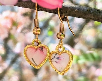 Tiny Heart Earrings, Tiny Dangle Earrings, Tiny Drop Earrings, Floral Dangle Earrings, Heart Dangle Earrings, Resin Earrings, Heart Earrings