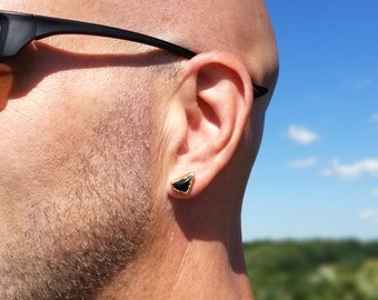 Orecchini da uomo in oro 14k elettroformati con perno in tormalina nera