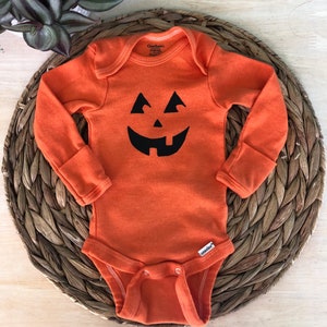 Smiling Jack O lantern Onesie Halloween Baby Shower Gift Pumpkin Onesie Halloween Bodysuit image 4