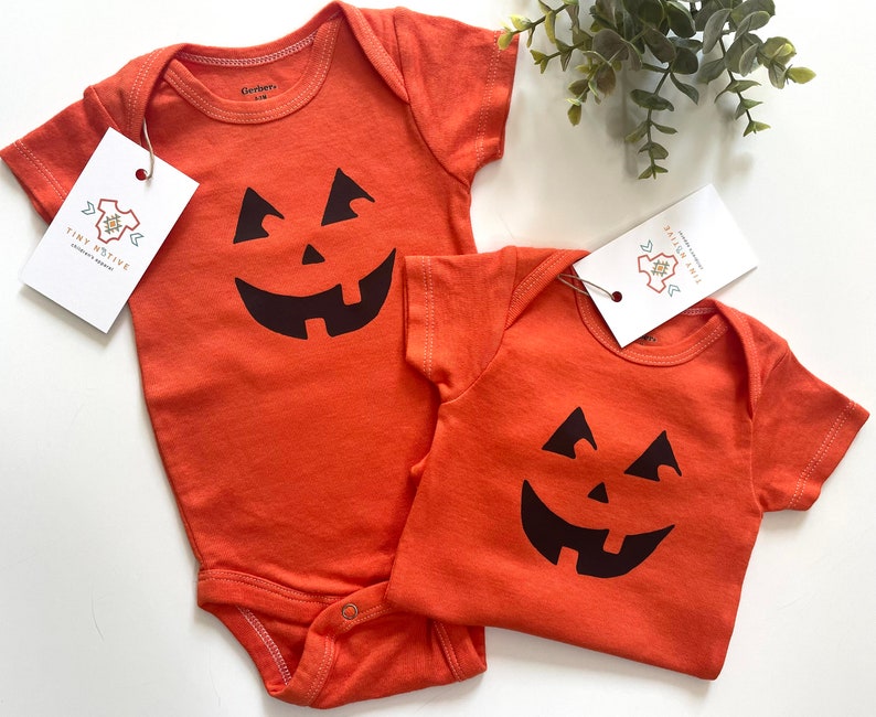 Smiling Jack O lantern Onesie Halloween Baby Shower Gift Pumpkin Onesie Halloween Bodysuit image 7