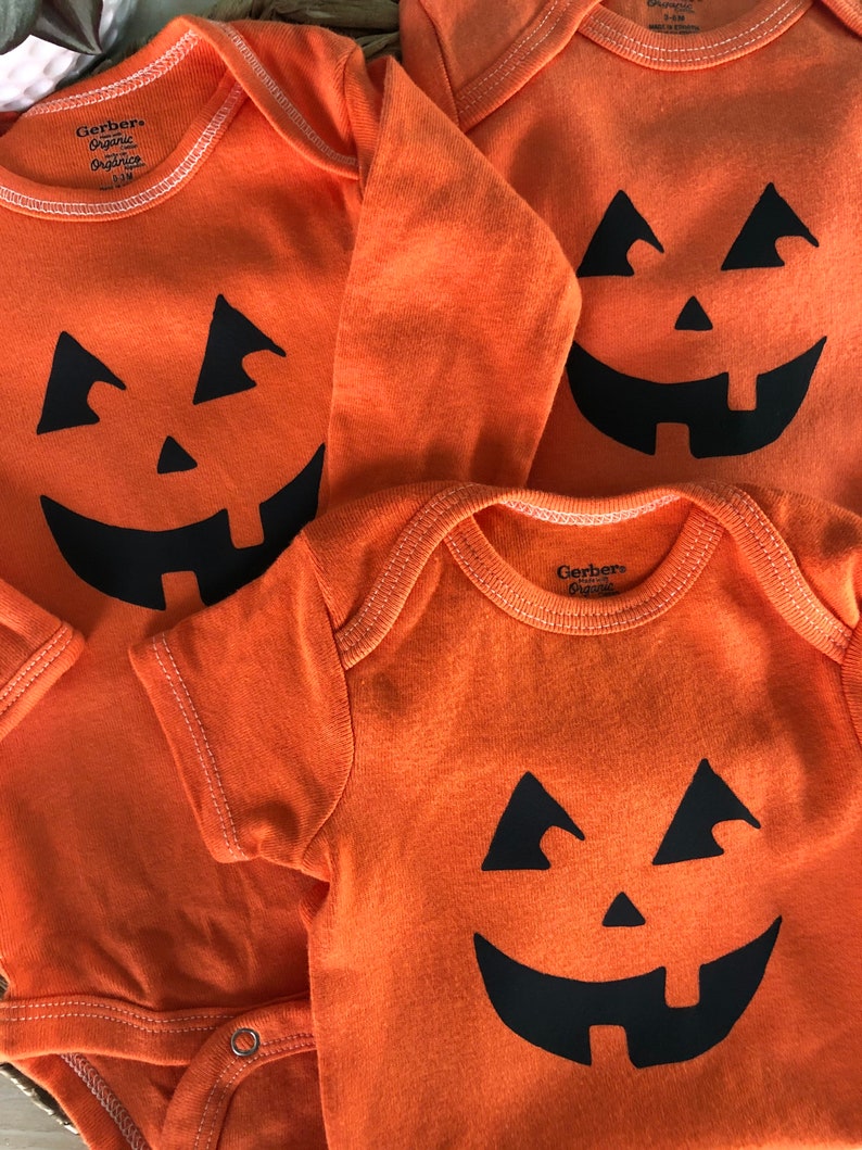 Smiling Jack O lantern Onesie Halloween Baby Shower Gift Pumpkin Onesie Halloween Bodysuit image 5