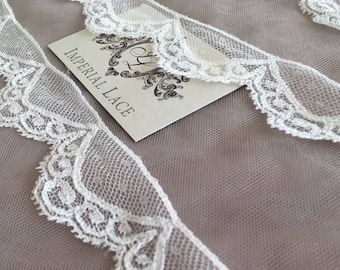 Ivory Chantilly Lace Trim, Scalloped Eyelash Lace, 1.5 inch