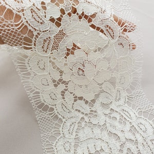 Spitzenborte, Elfenbeinspitze, Alencon Spitze, Brautspitze, Brautkleiderspitze, Boho Spitzenband MB00464