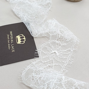 Cremeweißer Spitzenbesatz, Französische Spitze, Chantilly Spitze, Brautkleidspitze, Hochzeitsspitze, Weiße Spitze, Spitzenrand, Wäschespitze MB00469